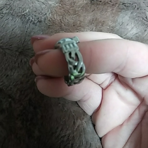Irish Claudette ring - Picture 2 of 3